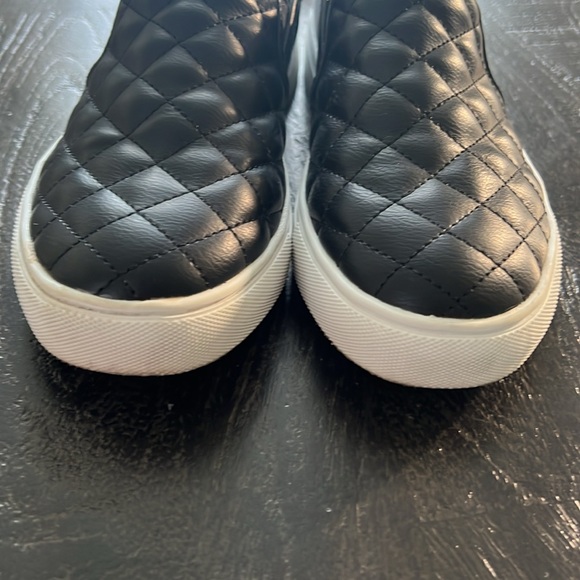 Steve Madden Shoes - Picture 6 of 8